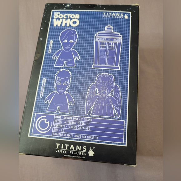 ✨️3/$25✨️ Titan Doctor Who Vinyl Figure - 11th Doctor Collectible - Picture 6 of 8